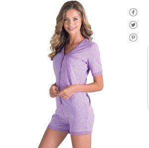 NWT PAJAMAGRAM Onesie Drop Seat Sneak-a-Peek Rompe